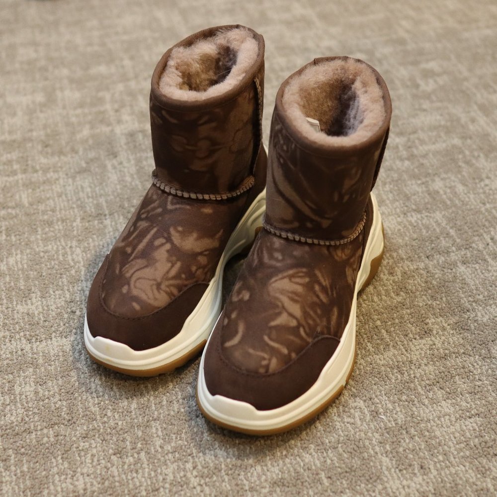 Australia Luxe Collective X-Cosy boots size 8 new without tag